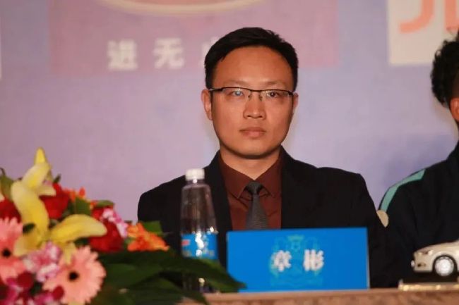 av大尺度