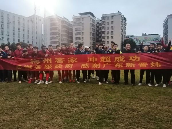 偷窥娇妻偷人刺激绿帽视频